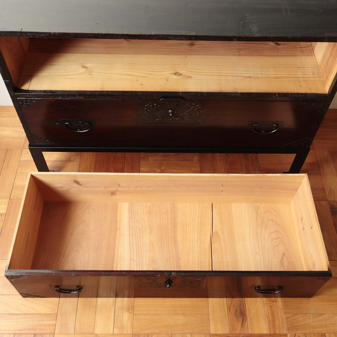 時代箪笥／佐渡鶴紋衣裳箪笥(上段) スタンド付き  [j0990]Japanese Antique Furniture