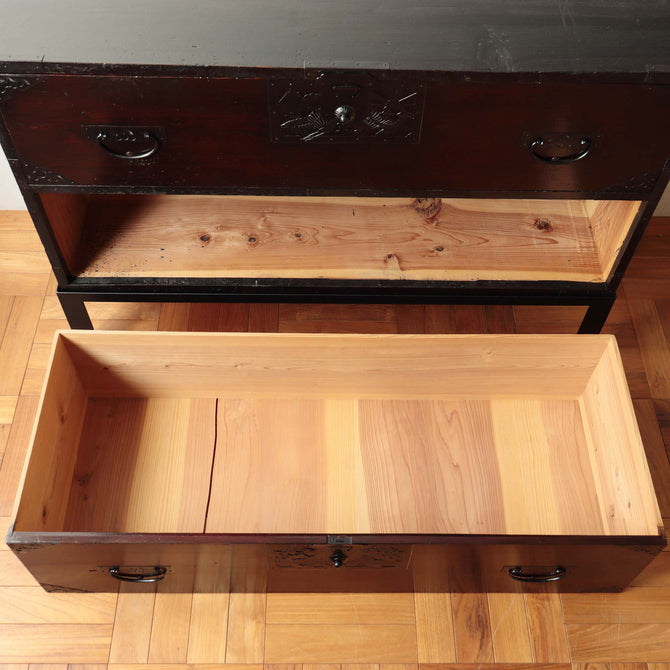 時代箪笥／佐渡鶴紋衣裳箪笥(上段) スタンド付き  [j0990]Japanese Antique Furniture