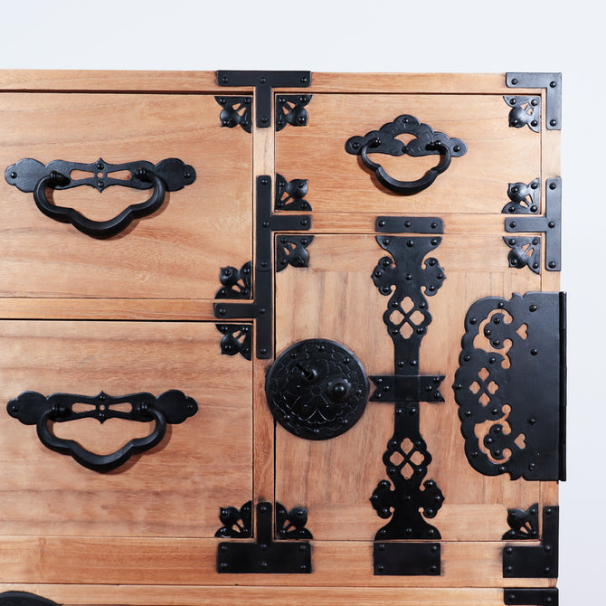 桐米沢桜紋衣裳箪笥【KIRI YONEZAWA clothing chest 】 [j1071]