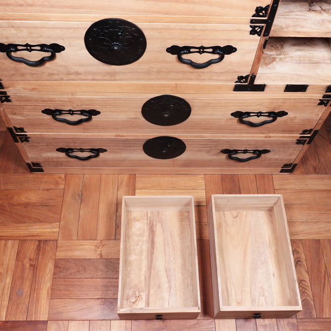 桐米沢桜紋衣裳箪笥【KIRI YONEZAWA clothing chest 】 [j1071]