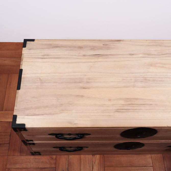 桐米沢桜紋衣裳箪笥【KIRI YONEZAWA clothing chest 】 [j1071]