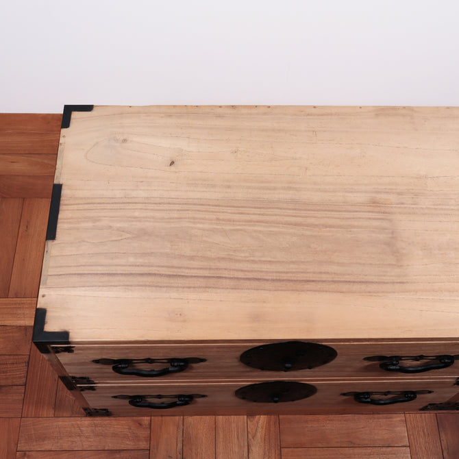 桐米沢桜紋衣裳箪笥【KIRI YONEZAWA clothing chest 】 [j1071]