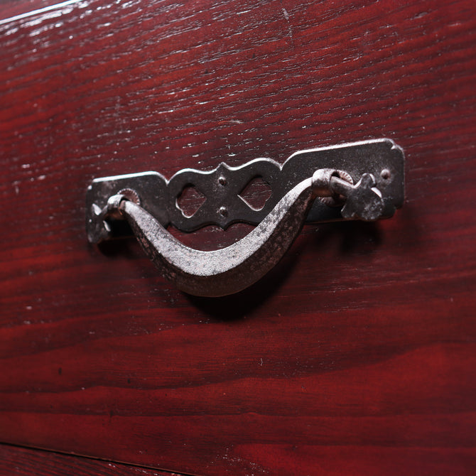 米沢兜金具衣裳箪笥　スタンド付き【Yonezawa clothing chest with metal stand 】 [j1074]