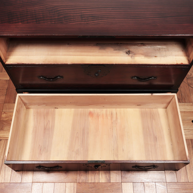 米沢兜金具衣裳箪笥　スタンド付き【Yonezawa clothing chest with metal stand 】 [j1074]