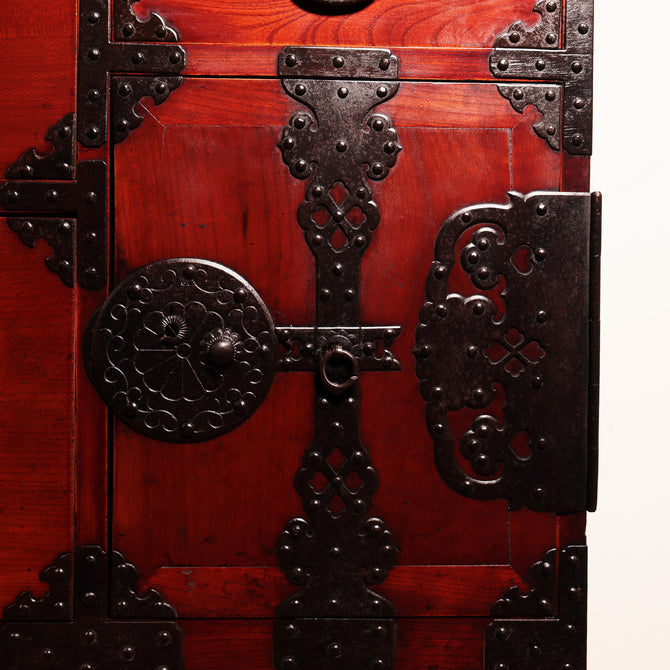 米沢菊紋衣裳箪笥【YONEZAWA clothing chest】 [j1077]