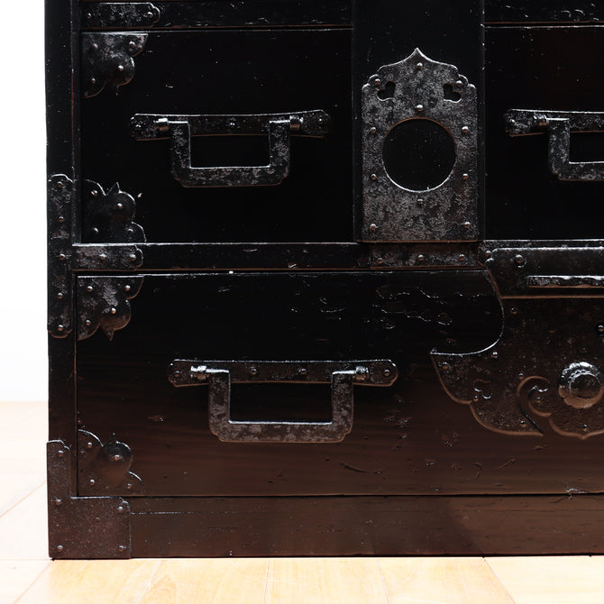 時代箪笥／黒塗閂付小箪笥【BLACK small chest】 [j1082]　Japanese Antique Furniture