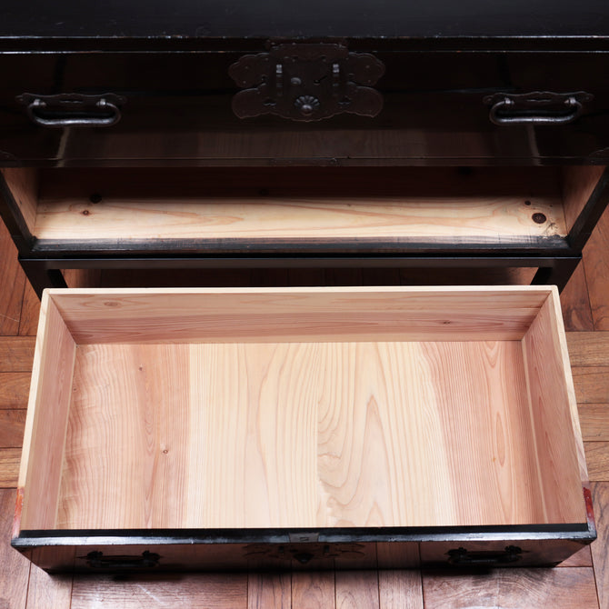 庄内兜金具衣裳箪笥　スタンド付き【SHONAI clothing chest with metal stand】[j1083]