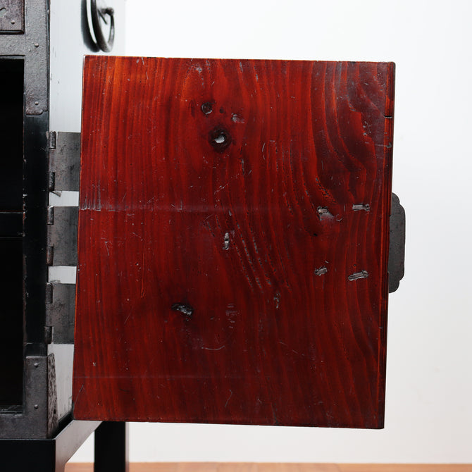 庄内兜金具衣裳箪笥　スタンド付き【SHONAI clothing chest with metal stand】[j1084]