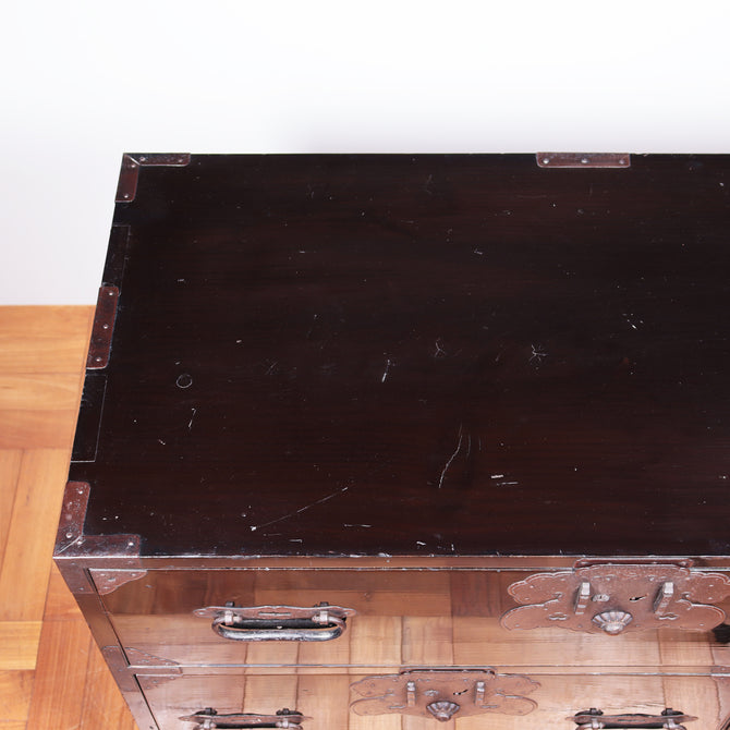 庄内兜金具衣裳箪笥　スタンド付き【SHONAI clothing chest with metal stand】[j1084]