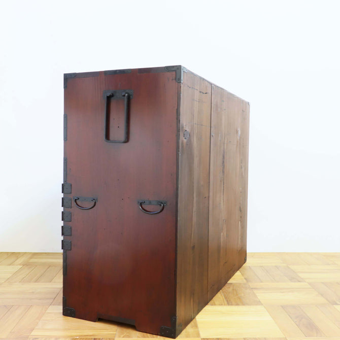 時代箪笥／米沢雪輪金具衣裳箪笥【 YONEZAWA clothing chest】 [j0947]　Japanese Antique Furniture