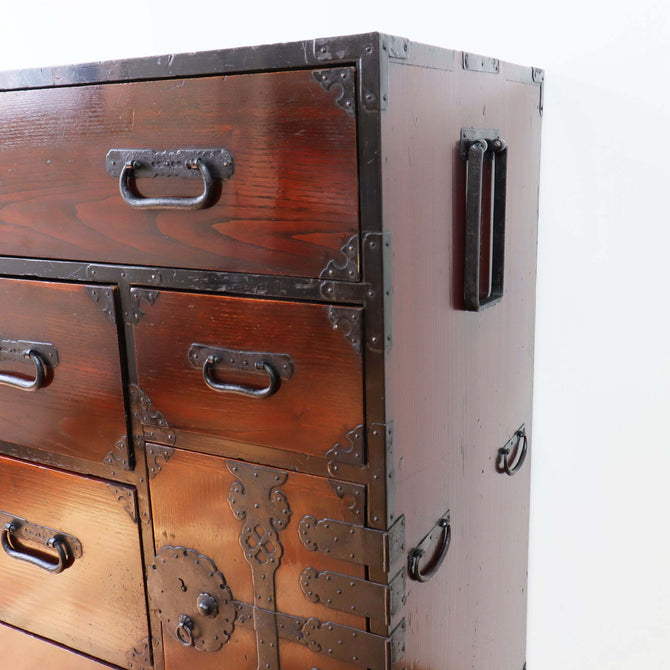 米沢雪輪金具衣裳箪笥【 YONEZAWA clothing chest】 [j0947]