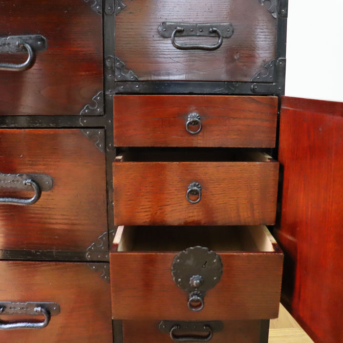 米沢雪輪金具衣裳箪笥【 YONEZAWA clothing chest】 [j0947]