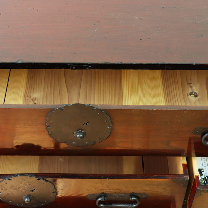 米沢雪輪金具衣裳箪笥【 YONEZAWA clothing chest】 [j0947]