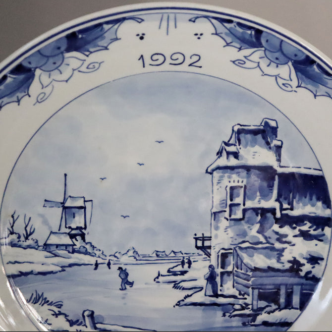 ロイヤルデルフト イヤープレート(25.4cm) 1992年【royal delft year plate 1992】 [DFB92]
