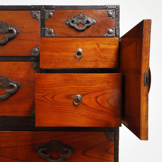 欅米沢桜紋衣裳箪笥【YONEZAWA clothing chest】 [j0984]